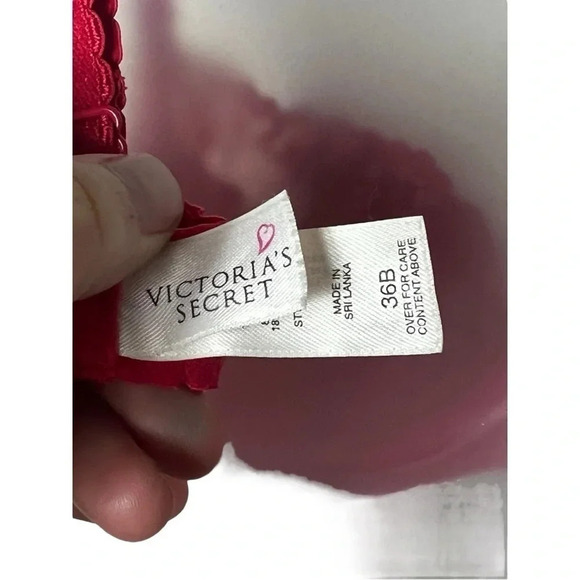 1763. VICTORIA’S SECRET LACE SEMI SHEER BRA LITTLE PADDING UNDERWIRE SIZE‎ 36B - Picture 4 of 7
